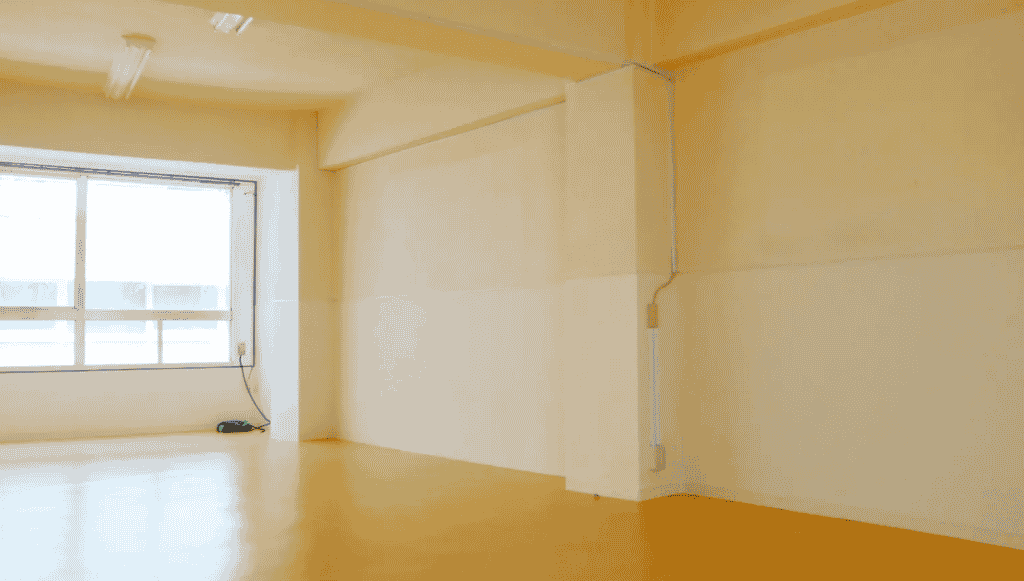 【すむぞう新橋スタジオ_2F_】平日昼間がお安くお得！使い方自___