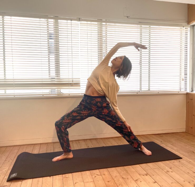 増村かほ ヨガ　銀座　ヨガインストラクター