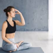 ナディショーダナ（片鼻呼吸）とは？やり方とは？ヨガの呼吸法で自律神経を整えよう 1